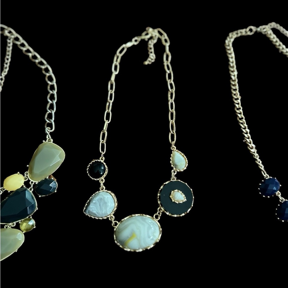 Three Gold Tone Jeweled Fashion Necklaces 18-20” - Picture 4 of 10